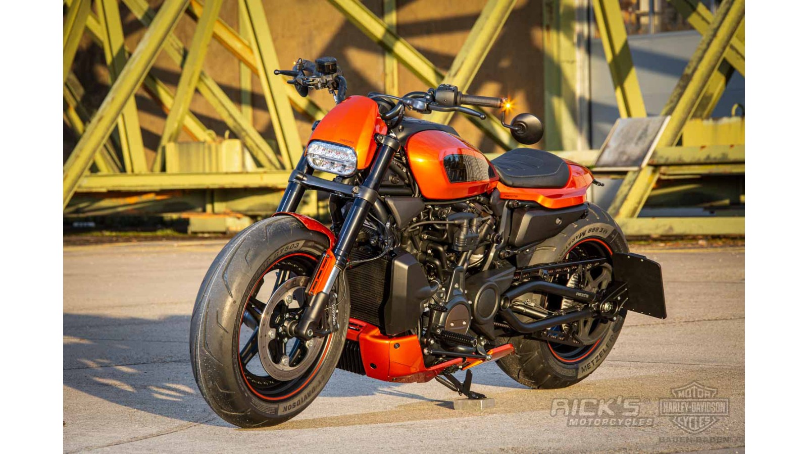 Ricks Motorcycles Lampenmaske Sportster S Ab