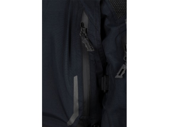 3015-002_Black_08