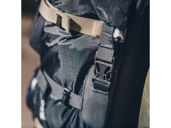 Kriega-r30-detail4