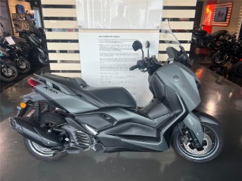 XMAX 125