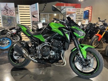 Z900