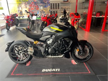 DIAVEL V4 DARK STEALTH