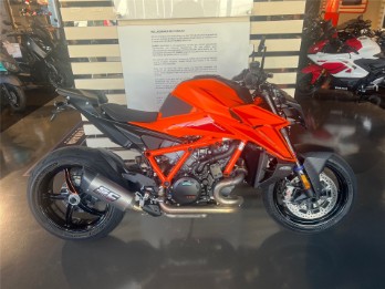 1390 Super Duke R