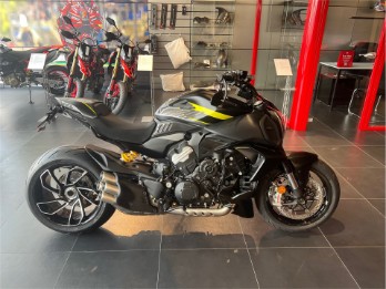 DIAVEL V4 DARK STEALTH