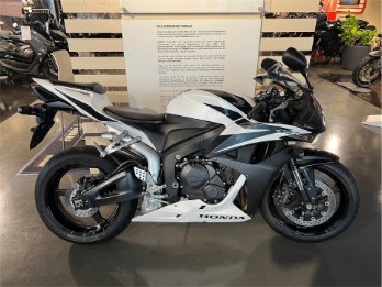 CBR 600 RR