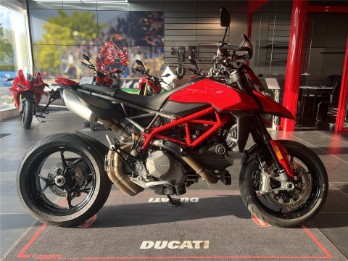 Hypermotard 950