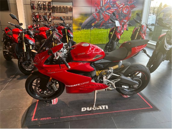 272b8aa910bc426d817ae577c3b370f0