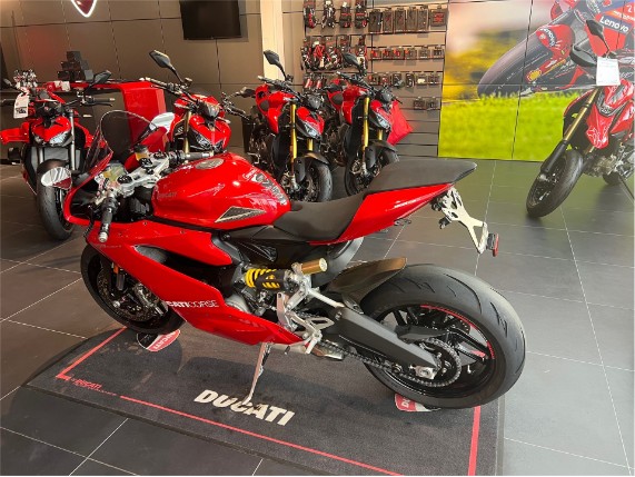 6b99251ca68f45d7905f0a868752f17b