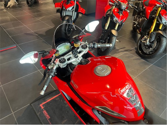 70ee2c2fffed43318ab3ca5bac50b644