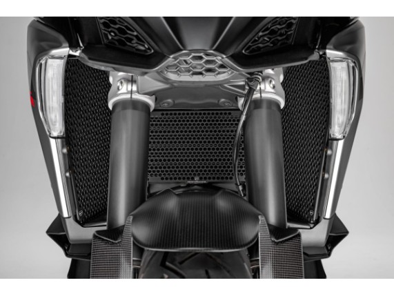 Schutzgitter aus Aluminium für Ölkühler.1