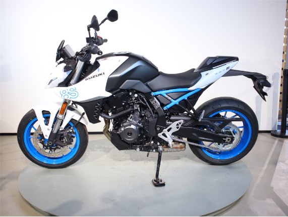 Suzuki GSX-8S GSX800 RQM3, JS1EM11AZP7105106
