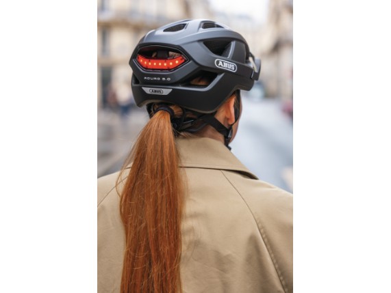 41242_Aduro_3.0_LED_velvet black_Lifestyle_L1070137_SK_3