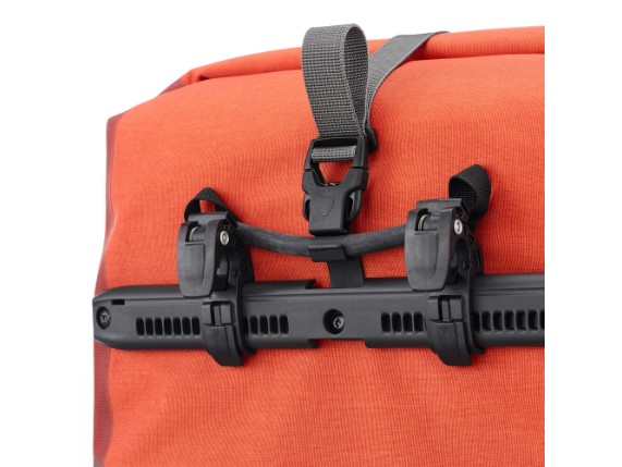 F5205, Tasche Ortli