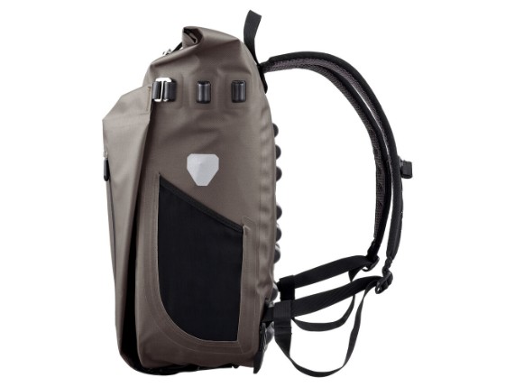 F7720, Tasche Ortli