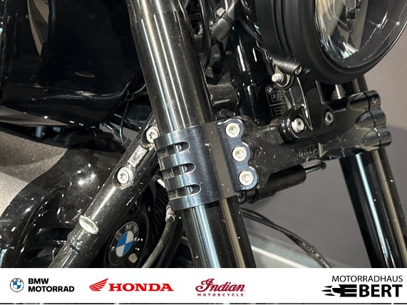 BMW R 18 Racer Unit Garage, 0018990