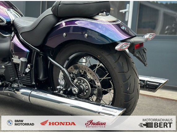BMW R 18 "Rock Bobber Galaxy", WB10L1108M6E01584