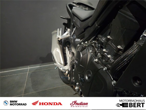 Honda CB 750 Hornet, 0020006