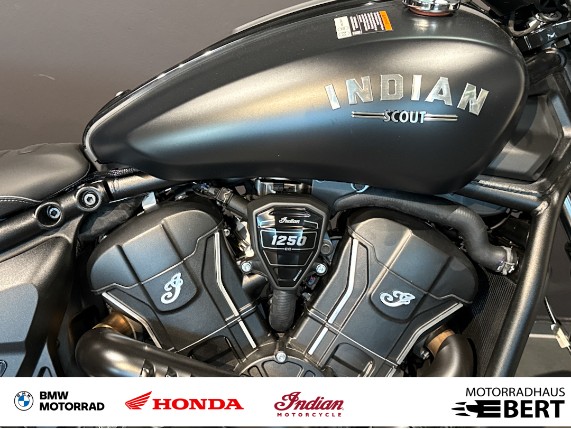 Indian Scout Bobber Limited + Tech, 0021041