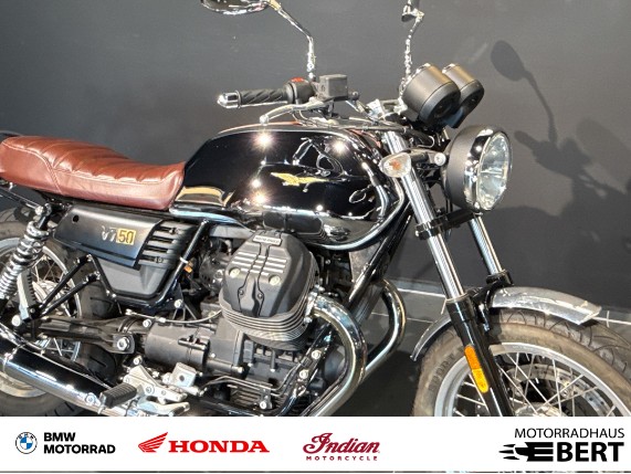Moto Guzzi V7 III 50 Annivesario, 0021325