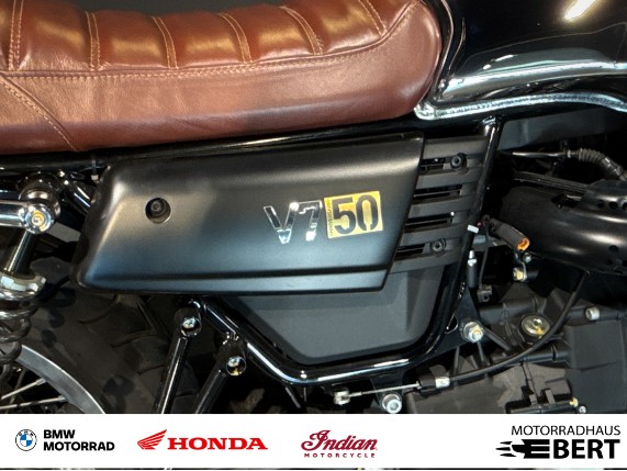 Moto Guzzi V7 III 50 Annivesario, 0021325
