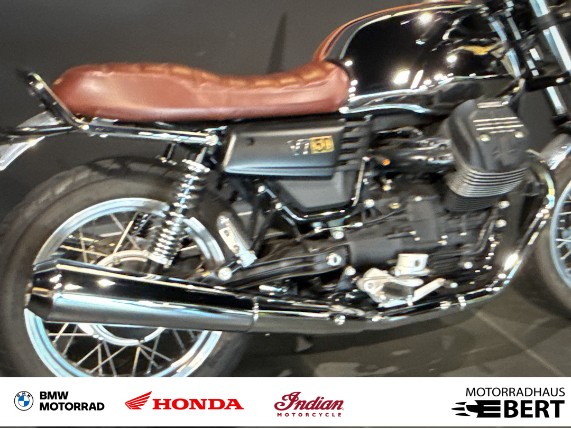Moto Guzzi V7 III 50 Annivesario, 0021325