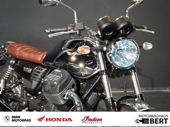 Moto Guzzi V7 III 50 Annivesario, 0021325
