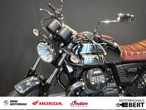 Moto Guzzi V7 III 50 Annivesario, 0021325