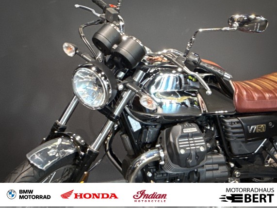 Moto Guzzi V7 III 50 Annivesario, 0021325