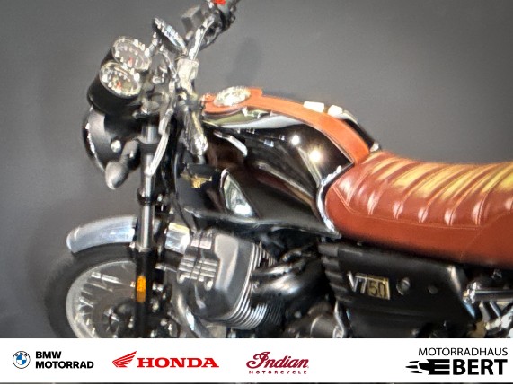 Moto Guzzi V7 III 50 Annivesario, 0021325