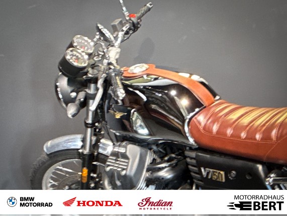 Moto Guzzi V7 III 50 Annivesario, 0021325