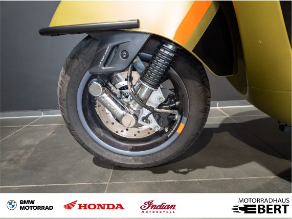 Piaggio Vespa GTS 300, 0021499