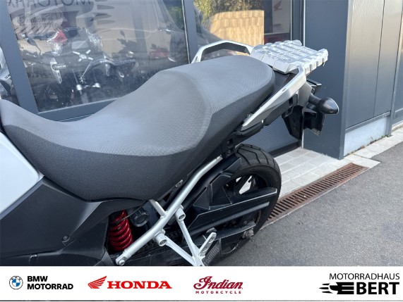 Suzuki V-Strom 1000, 0020174