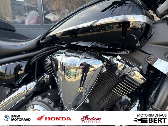 Yamaha XVS1300A, 0020053