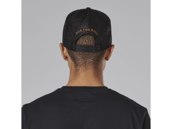 MCAS24305_CLO_24_DEALERMERCH_ROADTRIP_CAP_2
