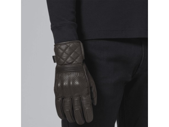 MGVS24402_CLO_24_MODERN_CLASSIC_DALTON_GLOVE_1