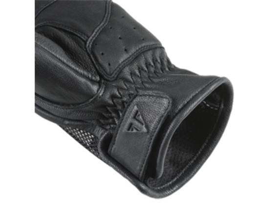 mgvs25500_checkerboardmesh_glove_CLO_2025_MODERNCLASSICS__2