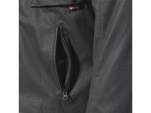 mths25300_braddan_urban_explorer_CLO_2025_MODERNCLASSICS__6-webecoimage