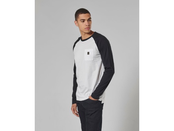 MTLS2336_CLO_23_DEALERMERCH_BLACKWELL_TEE_2