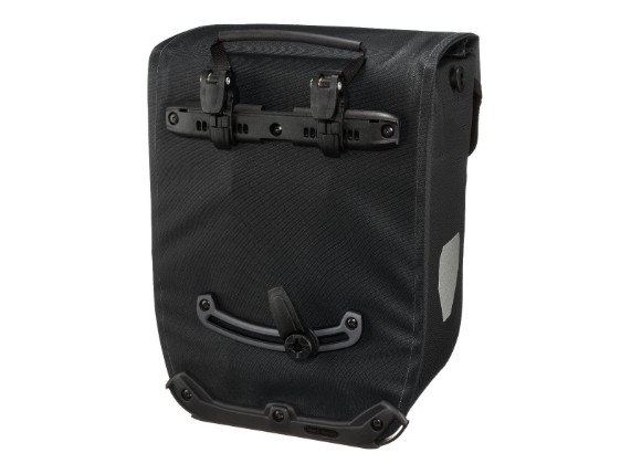e-mate_f8220_back_1