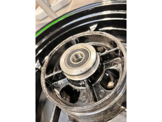 HInterradfelge Z900 BJ 2017-2023 schwarz (3)