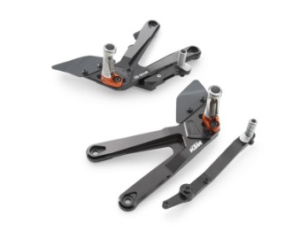 990 RC R Factory Fußrastenanlage | Racing Ergonomie & Schräglage