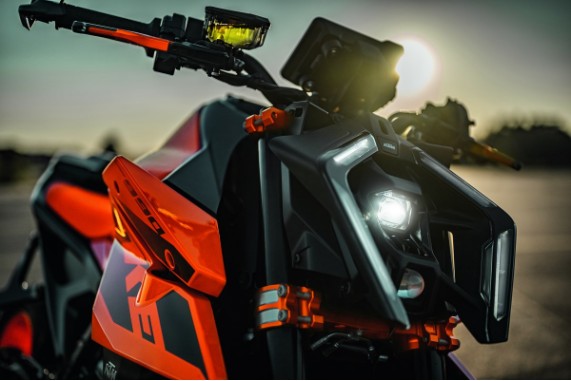 A6070199908804A | CNC Factory Gabelbrücke | 990 Duke