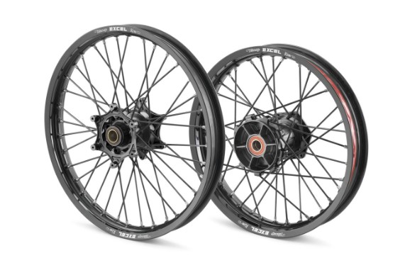 Factory-Radsatz | Offroad Räder | 790-1290 Adventure | schwarz