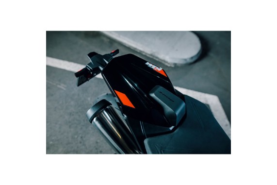 KTM 790 DUKE Soziussitzbank-Abdeckung Studioansicht | Perfekte Integration