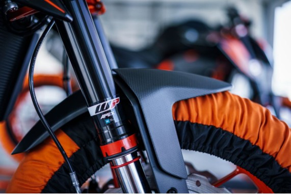 pho_pp_mon_410915_64108910000_fender__sall__awsg__v1