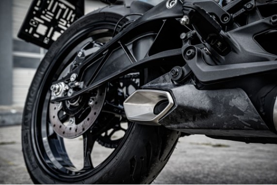 pho_pp_mon_541591_my24_ktm_125_duke_details___parts_03_parts_details_details_parts__sall__awsg__v1