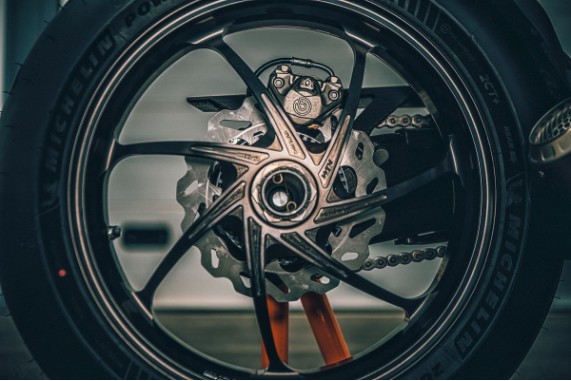pho_pp_mon_61710960000_wave_brake_disc_detail__sall__awsg__v1