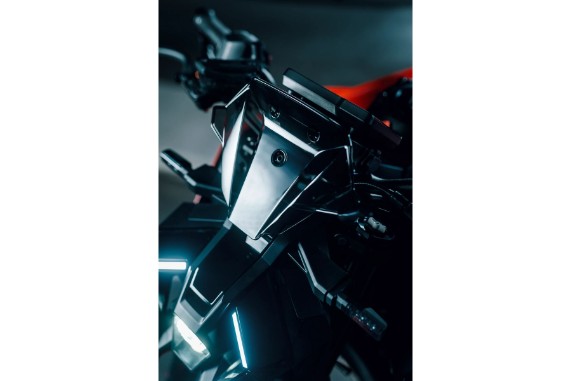 pho_pp_mon_753960_my27_ktm_790_duke_parts_details_europe__global__sall__awsg__v1