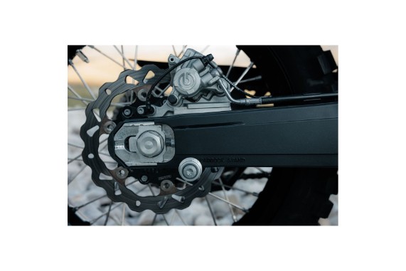 pho_pp_mon_762942_my27_ktm_690_rally_detail_parts_cat_a__sall__awsg__v1