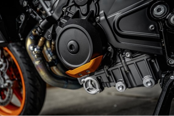pho_pp_mon_a6073096814404__my24_ktm_990_duke_details_part_details_parts__sall__awsg__v1